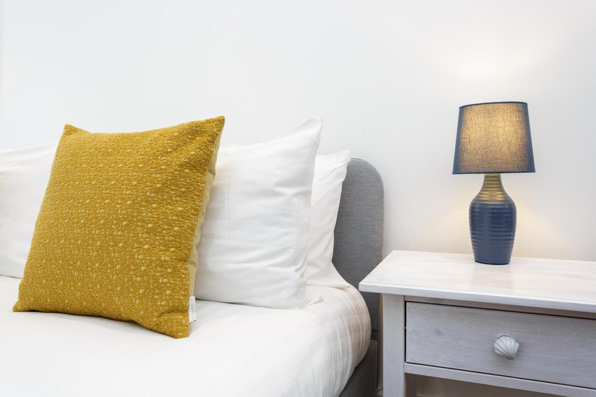 Percy Terrace - Charming 2 Bedroom Town House ポーツマス エクステリア 写真