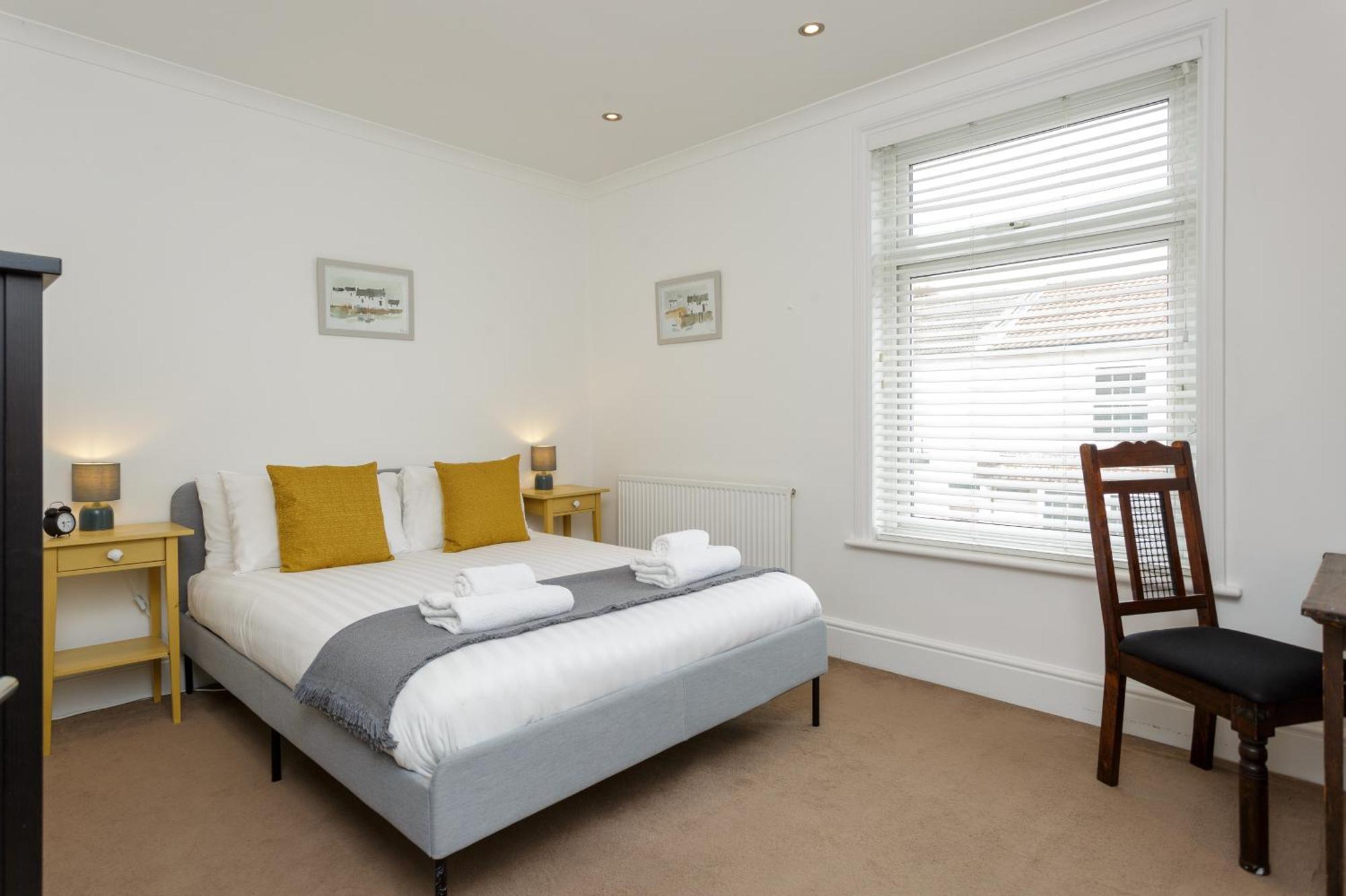 Percy Terrace - Charming 2 Bedroom Town House ポーツマス エクステリア 写真